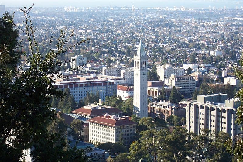 800px-uc-berkeley-campus-overview-from-hills